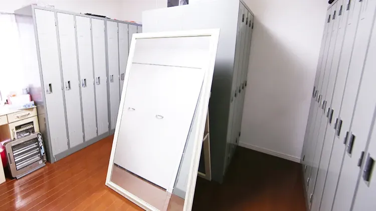 全身鏡・専用ロッカールーム